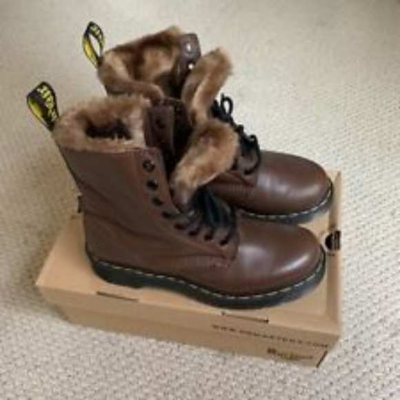 dr martens serena dark brown